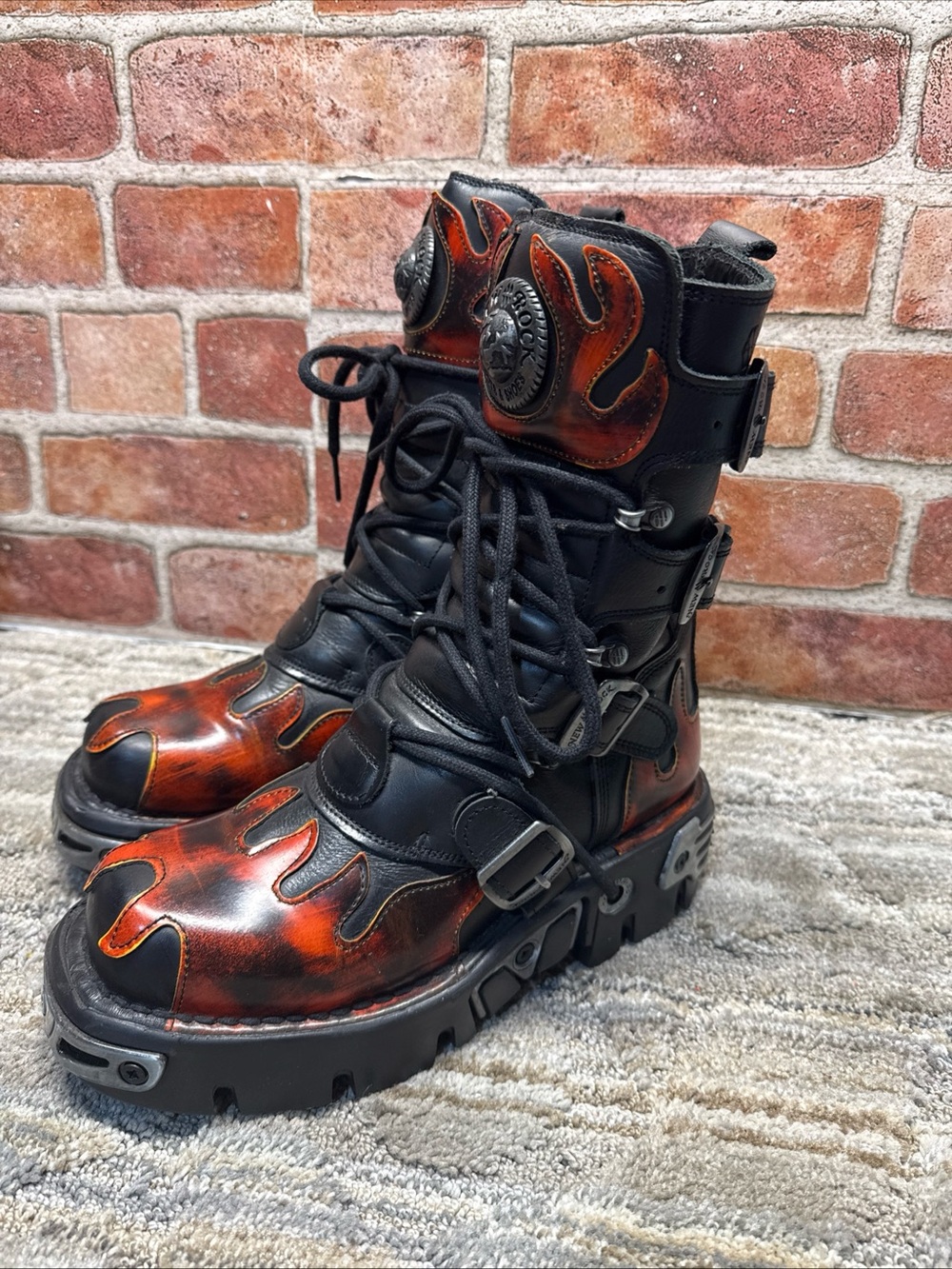 Newrock 591 Reactor 90S Flame Print 4 Buckles Mens Boot Black Red EU 38 US 6
